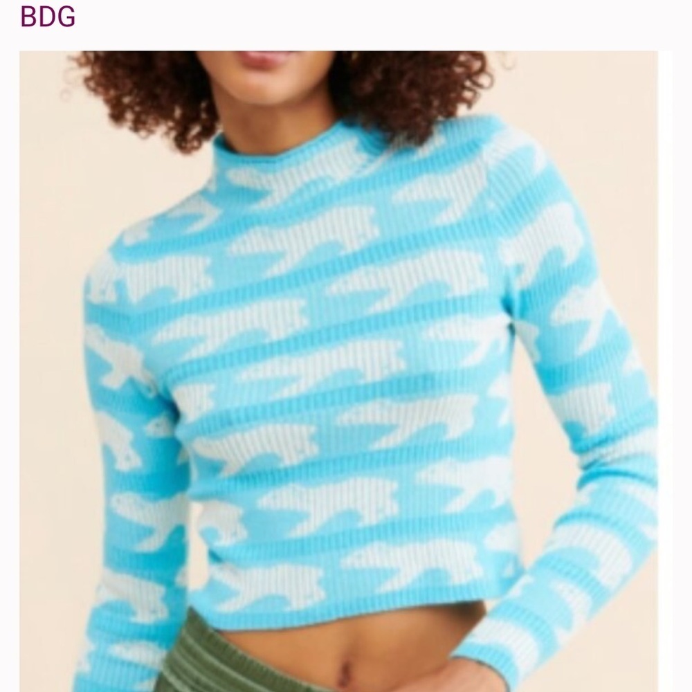 Urban Outfitters Polar Bear Graphic Knit Mock Neck crop sweater size S - Picture 5 of 12